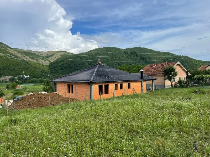 Stambena porodična kuća